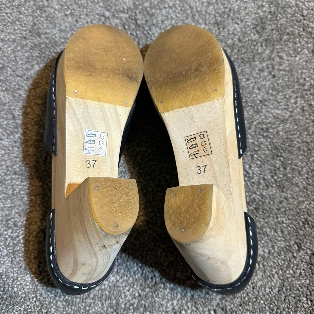 Free People / Genuine Leather Wooden Clogs / EU 37 (US 7) - Picture 8 of 11